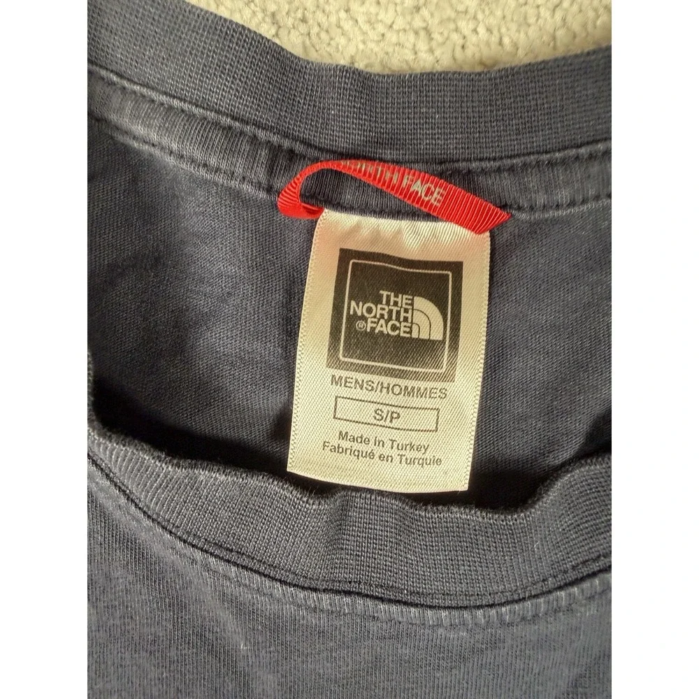 The North Face Budapest GPS Graphic T Shirt Mens Small Blue Crew Neck